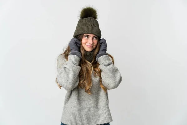 Giovane Donna Caucasica Con Cappello Invernale Isolato Sfondo Bianco Frustrato — Foto Stock