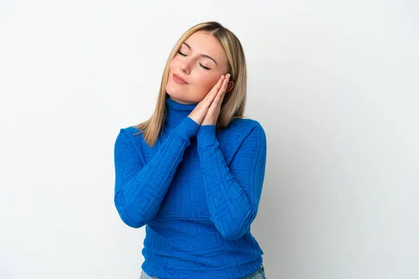 Giovane Donna Caucasica Isolata Sfondo Bianco Facendo Gesto Del Sonno — Foto Stock