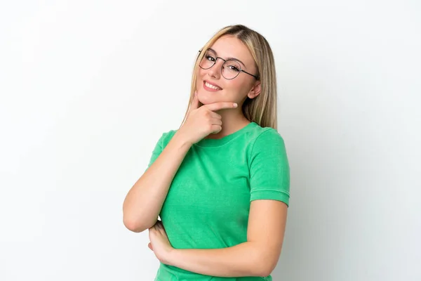 Joven Mujer Caucásica Aislada Sobre Fondo Blanco Feliz Sonriente — Foto de Stock