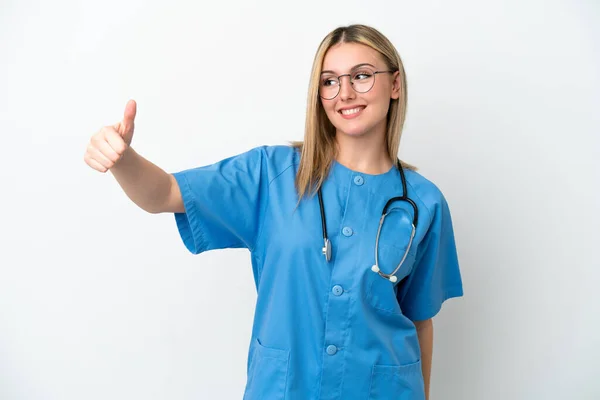 Young Surgeon Doctor Woman Isolated White Background Giving Thumbs Gesture — Stock Photo, Image