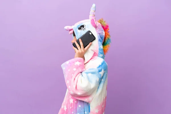 Little Kid Wearing Unicorn Pajama Isolated Purple Background Keeping Conversation — Stock Photo, Image