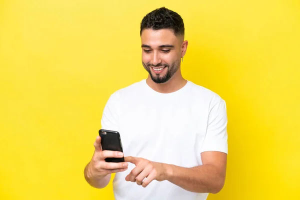 Young Arab Handsome Man Isolated Yellow Background Sending Message Email — 스톡 사진