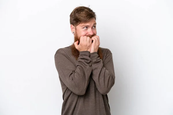 Homem Ruivo Com Barba Isolada Fundo Branco Nervoso Assustado Colocando — Fotografia de Stock