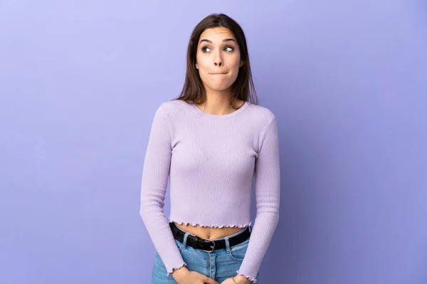 Young Caucasian Woman Isolated Background Having Doubts While Looking — Stock Photo, Image