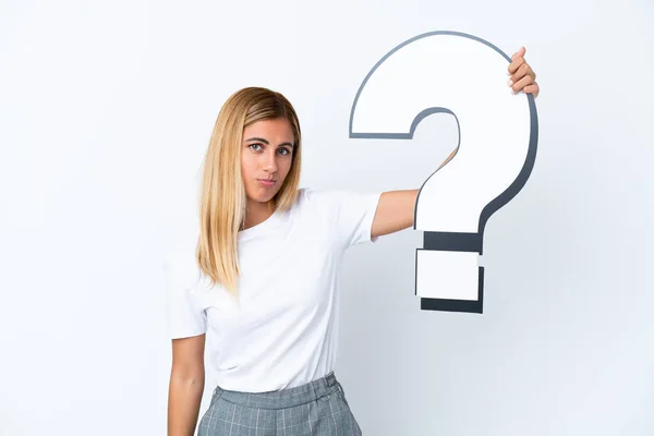 Blonde Uruguayan Girl Isolated White Background Holding Question Mark Icon — Stock Photo, Image