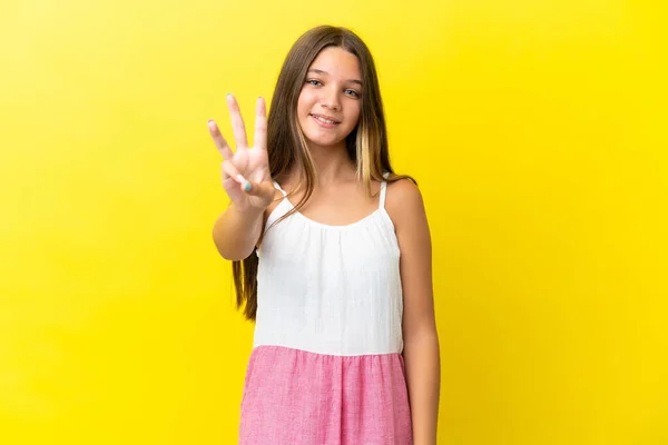Pequeña Chica Caucásica Aislada Sobre Fondo Amarillo Feliz Contando Tres —  Fotos de Stock