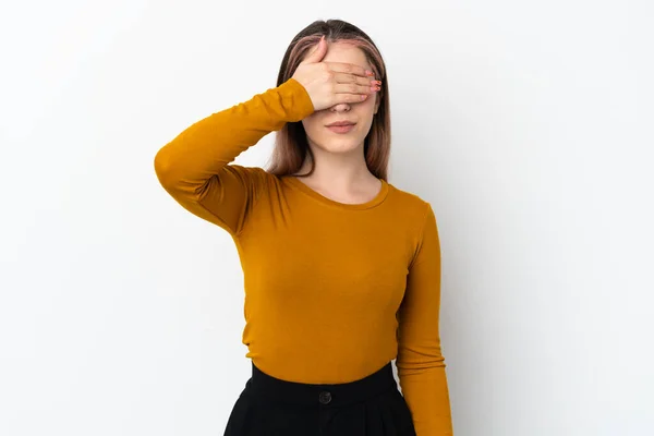 Jeune Femme Caucasienne Isolée Sur Fond Blanc Couvrant Les Yeux — Photo