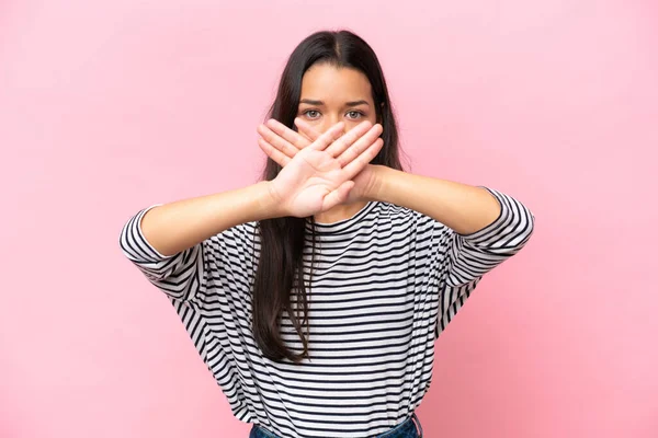 Young Colombian Woman Isolated Pink Background Making Stop Gesture Her — Stockfoto
