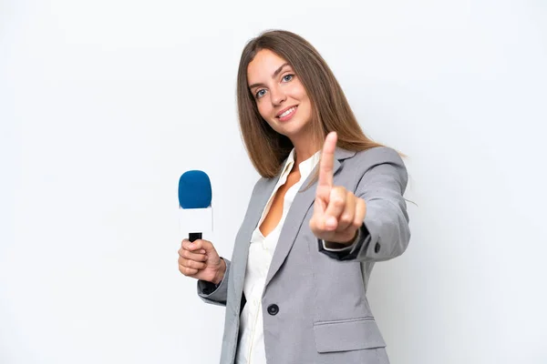 Joven Presentadora Televisión Mujer Caucásica Aislada Sobre Fondo Blanco Mostrando — Foto de Stock