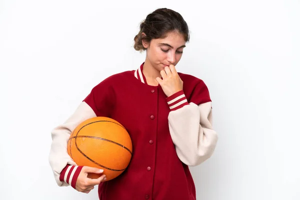 Giovane Giocatore Basket Donna Isolato Sfondo Bianco Avendo Dubbi — Foto Stock