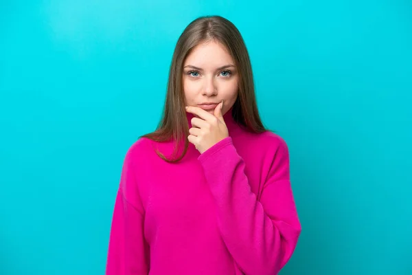 Young Lithuanian Woman Isolated Blue Background Thinking — Stock Photo, Image