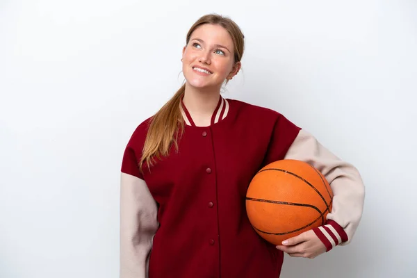 Young Basketball Player Woman Isolated White Background Thinking Idea While — Zdjęcie stockowe