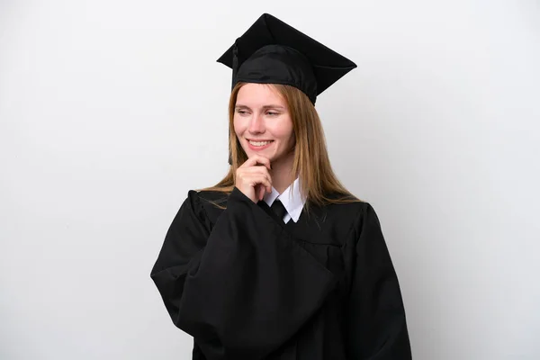 Jonge Universiteit Afgestudeerd Engels Vrouw Geïsoleerd Witte Achtergrond Kijken Naar — Stockfoto