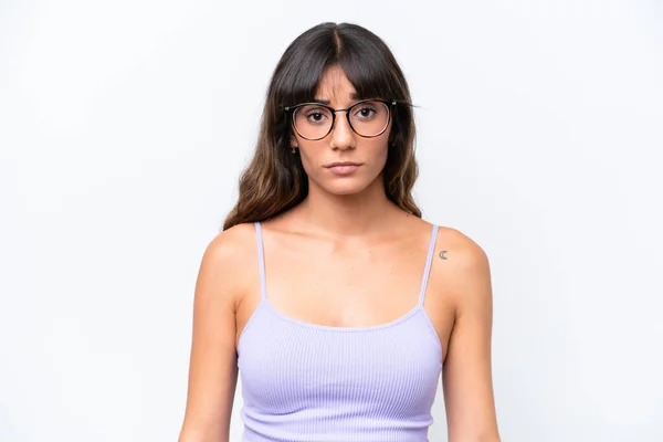 Joven Mujer Caucásica Sobre Fondo Aislado Con Gafas — Foto de Stock