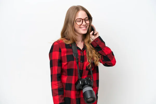 Junge Fotografin Hübsche Frau Isoliert Auf Weißem Hintergrund Hält Ein — Stockfoto