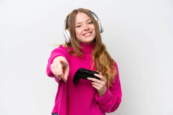 Joven Mujer Bonita Jugando Con Controlador Videojuegos Aislado Sobre Fondo —  Fotos de Stock