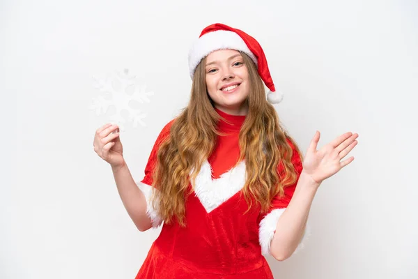 Mulher Caucasiana Jovem Com Vestido Natal Segurando Floco Neve Isolado — Fotografia de Stock