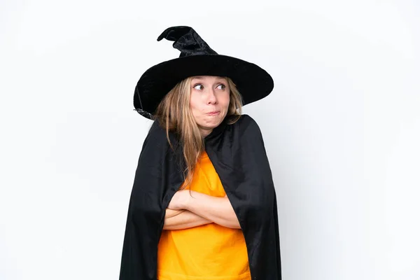 Beyaz Arka Planda Izole Edilmiş Cadı Gibi Giyinmiş Genç Sarışın — Stok fotoğraf