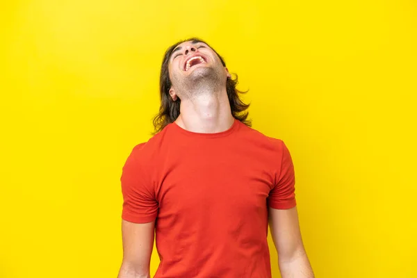 Caucasian Handsome Man Isolated Yellow Background Laughing — Stockfoto