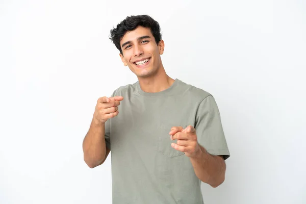 Jonge Argentijnse Man Geïsoleerd Witte Achtergrond Wijzen Naar Voorkant Glimlachen — Stockfoto