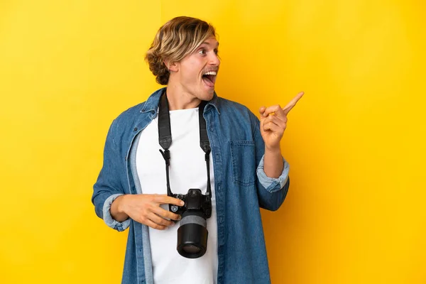 Young Photographer Man Isolated Yellow Background Intending Realizes Solution While — Foto Stock