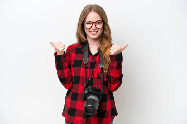 Jonge Fotograaf Mooie Vrouw Geïsoleerd Witte Achtergrond Met Duimen Omhoog — Stockfoto