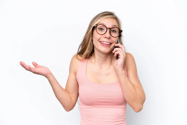 Young Caucasian Woman Isolated White Background Keeping Conversation Mobile Phone — Stock Photo, Image