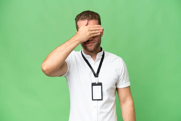 Young Caucasian Man Card Isolated Green Chroma Background Covering Eyes — Stock Photo, Image
