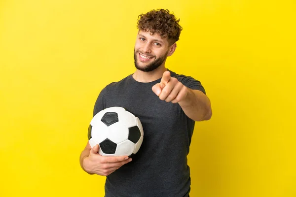 Handsome Young Football Player Man Isolated Yellow Background Pointing Front — Stock Photo, Image