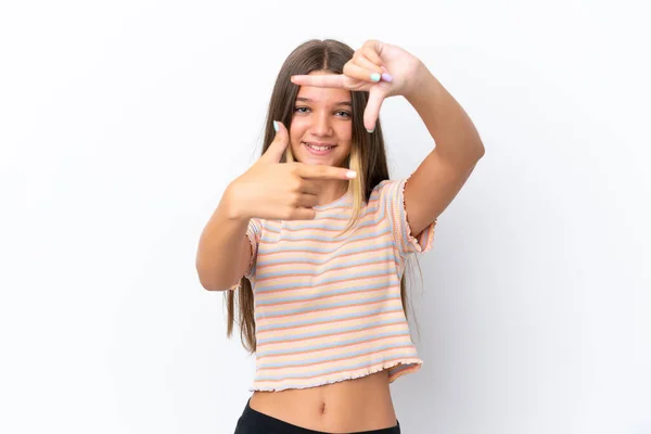 Pequena Menina Caucasiana Isolado Fundo Branco Focando Rosto Símbolo Enquadramento — Fotografia de Stock