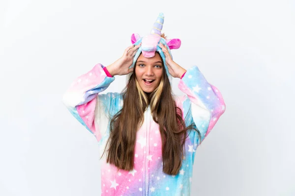 Niña Caucásica Usando Pijama Unicornio Aislado Sobre Fondo Blanco Con — Foto de Stock