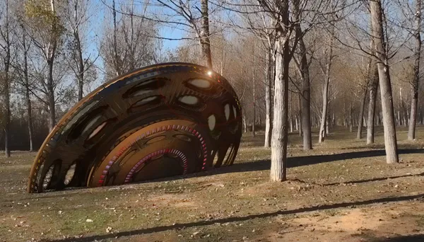 Un ovni s'écrase dans la forêt — Photo