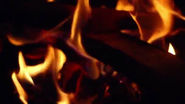 35 mm film super - ağır çekimde yanan ateş — Stok video