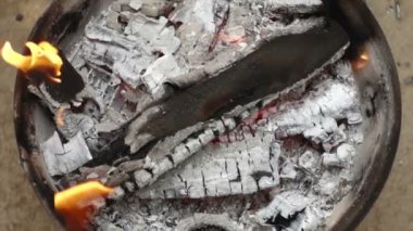 35 mm film super - ağır çekimde yanan ateş