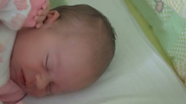 bir aylık bebek uyku