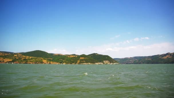 Klidný pohled na záliv Dunaj — Stock video