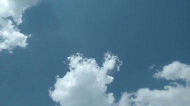 Süper 35mm kamera - sonra yağmur bulutları bahar - zaman atlamalı