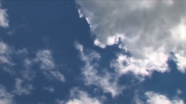 Nuages propres et beaux laps de temps 