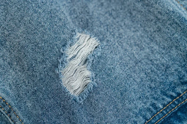 Texture Jean Bleu Denim Déchiré Détruit Déchiré Fond Tissu Bleu — Photo