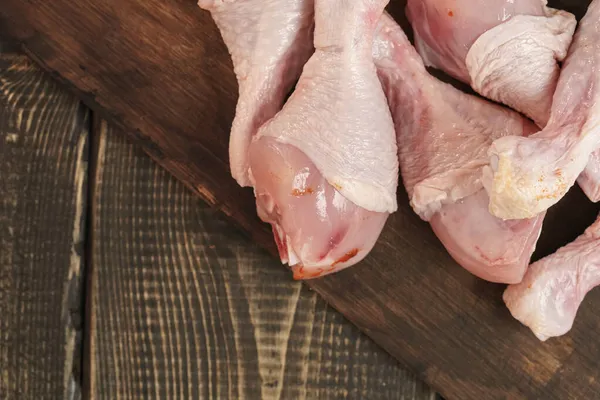 Chicken Thighs Wooden Table Raw Chicken Meat — Stock Photo, Image