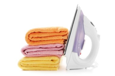 renkli havlu ve elektrik demir