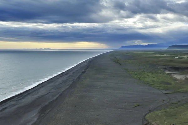 Tramonto sulla costa meridionale dell'Islanda — Foto Stock