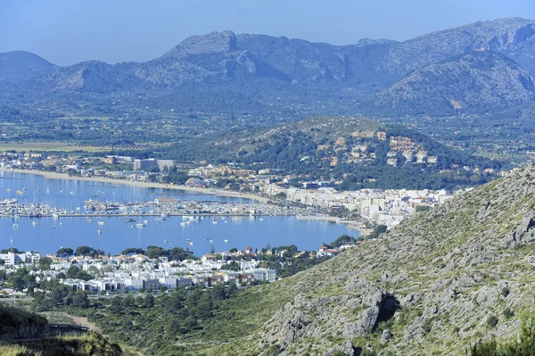 Uitzicht op de haven van port de Pollensa — Stockfoto