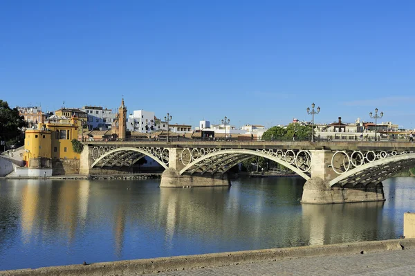 Isabel ii bridge, Sevilla, Spanje — Stockfoto