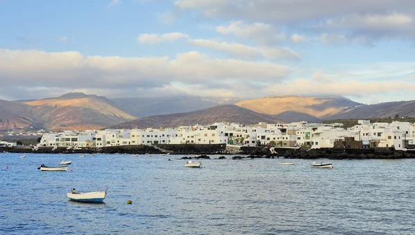 White hiuses of Arrieta town, Lanzarote Island, Canary Islands, — Stock Photo, Image