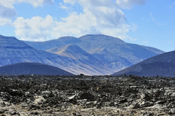 Deserto vulcânico no Parque Nacional de Timanfaya, Ilha Lanzarote, Ca — Fotografia de Stock