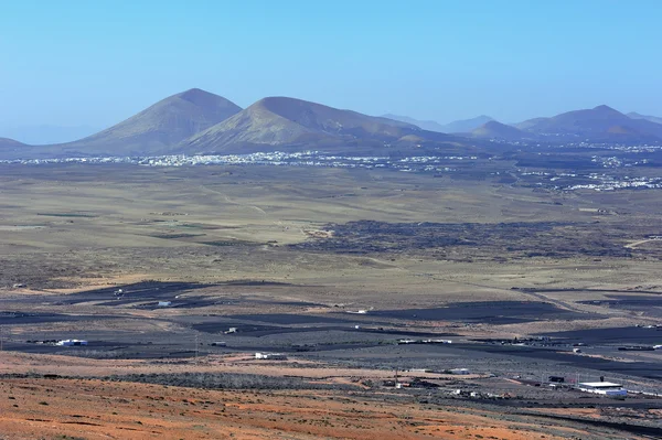 Labdscape of Lanzarote Island from mountain Guanapay, Isole Canarie — Foto Stock