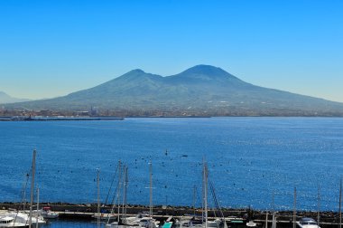 sahil, Napoli ve vesuvius