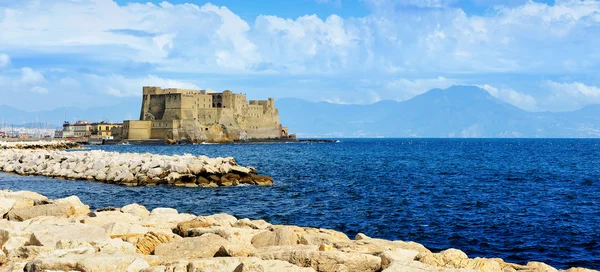 Pohled na pobřeží Neapole, Itálie — Stock fotografie