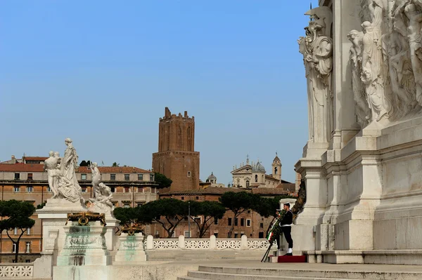 Nationaldenkmal für Sieger Emmanuel II (altare della patria), p — Stockfoto